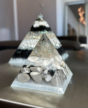Load image into Gallery viewer, Black Obsidian Orgone
